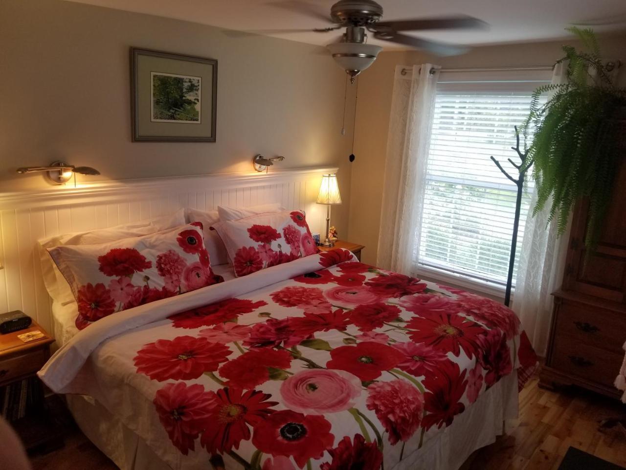 Four Ninety Muskoka B & B Gravenhurst Esterno foto